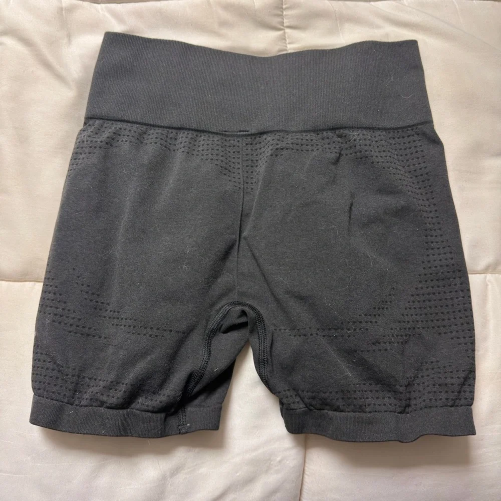 Gymshark Vital Seamless Shorts - Black Mark - Picture 2 of 3